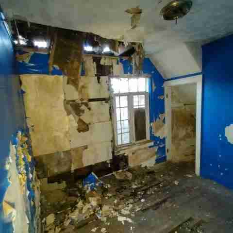 15045 manor (53).jpg